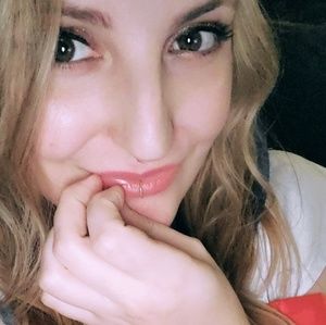 Meet your Posher, Rae